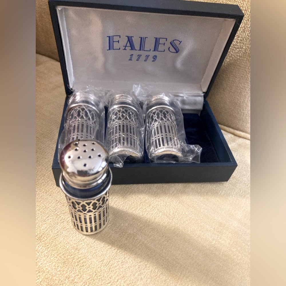Eales 1779 Silver Salt and Pepper Shakers Set